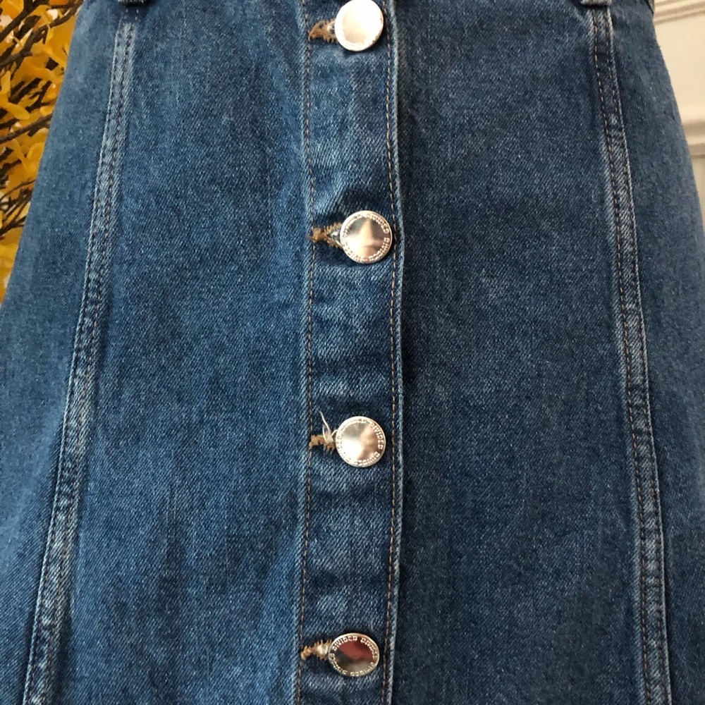 h&m button jean skirt - Picture 4 of 6